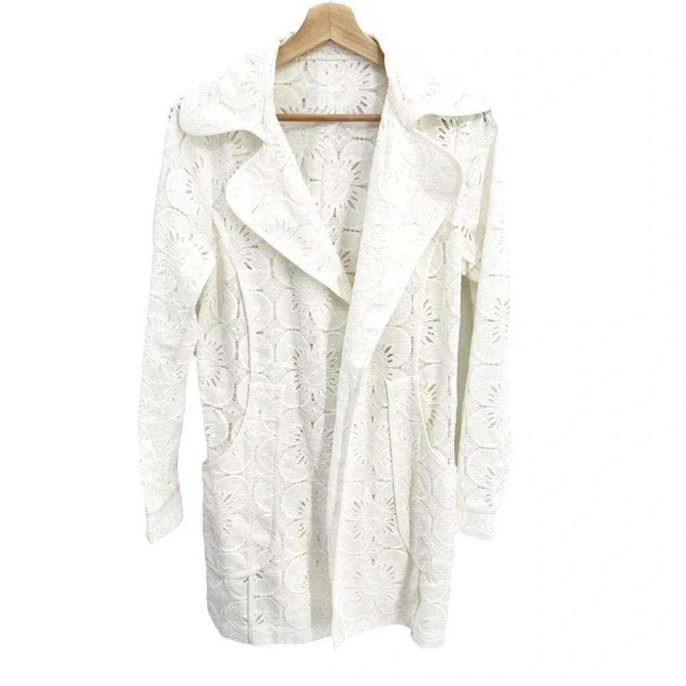 TRINA TURK Off White Lace Belted Wrap Jacket Size 6 - Picture 7 of 10